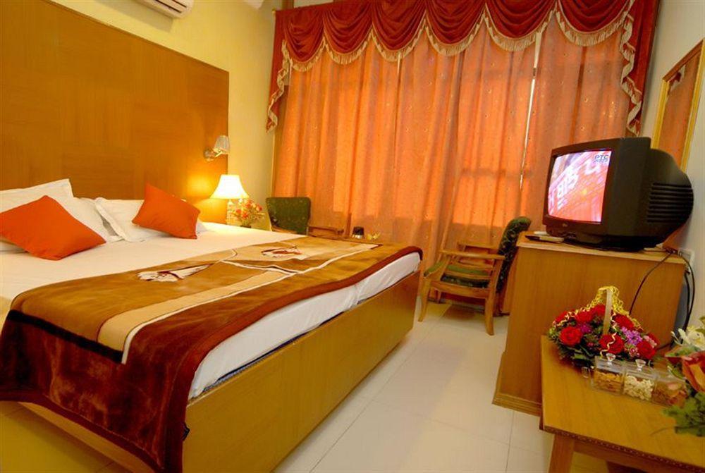 Hotel Diamond Plaza Chandīgarh Εξωτερικό φωτογραφία