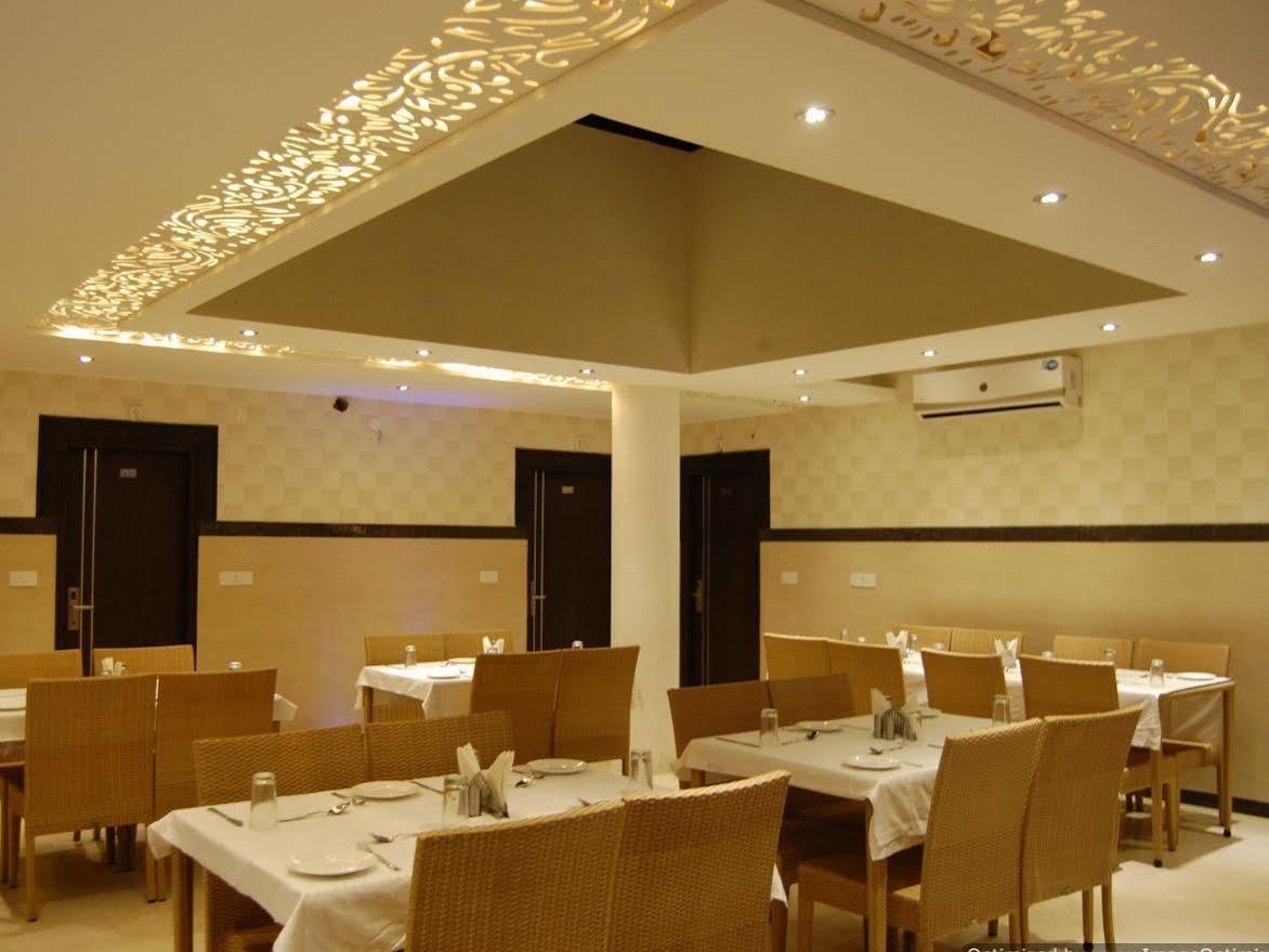 Hotel Diamond Plaza Chandīgarh Εξωτερικό φωτογραφία