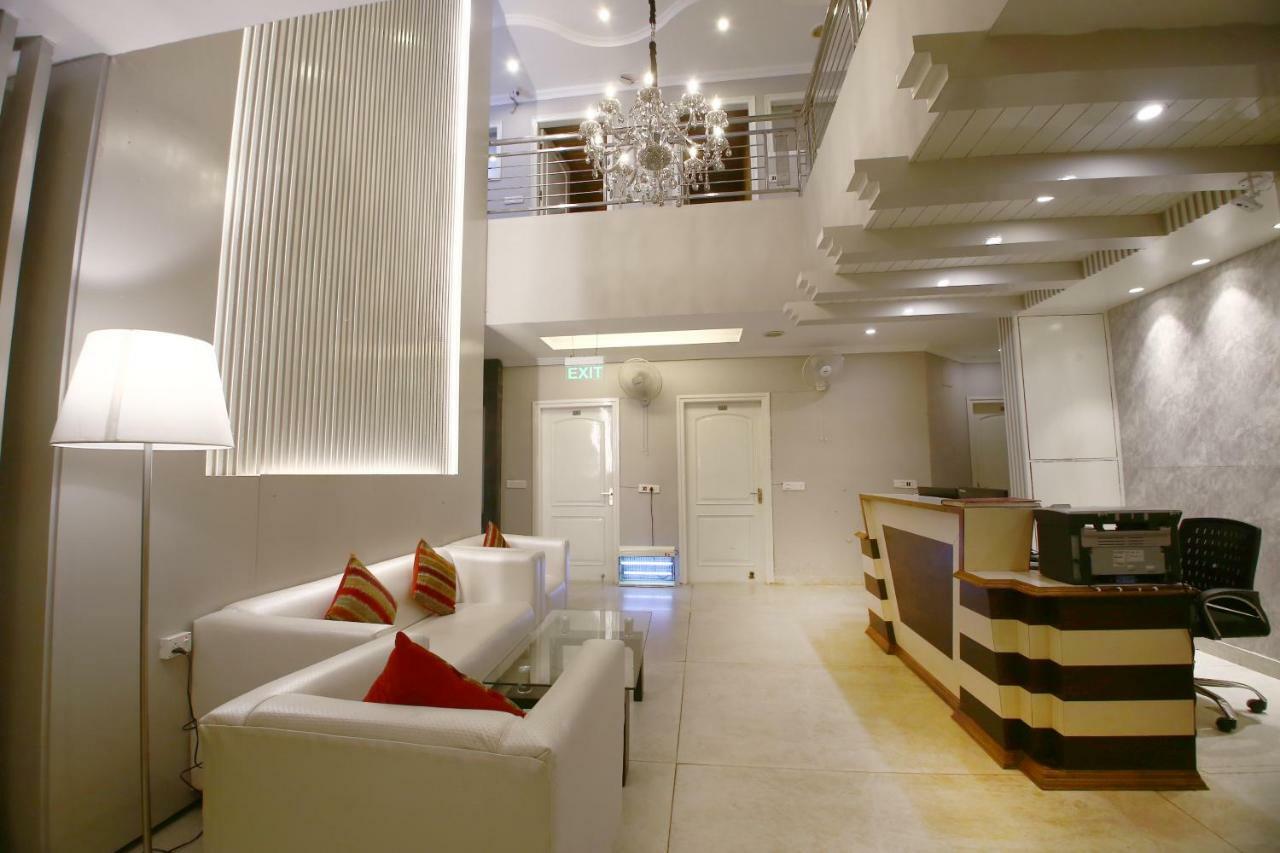 Hotel Diamond Plaza Chandīgarh Εξωτερικό φωτογραφία