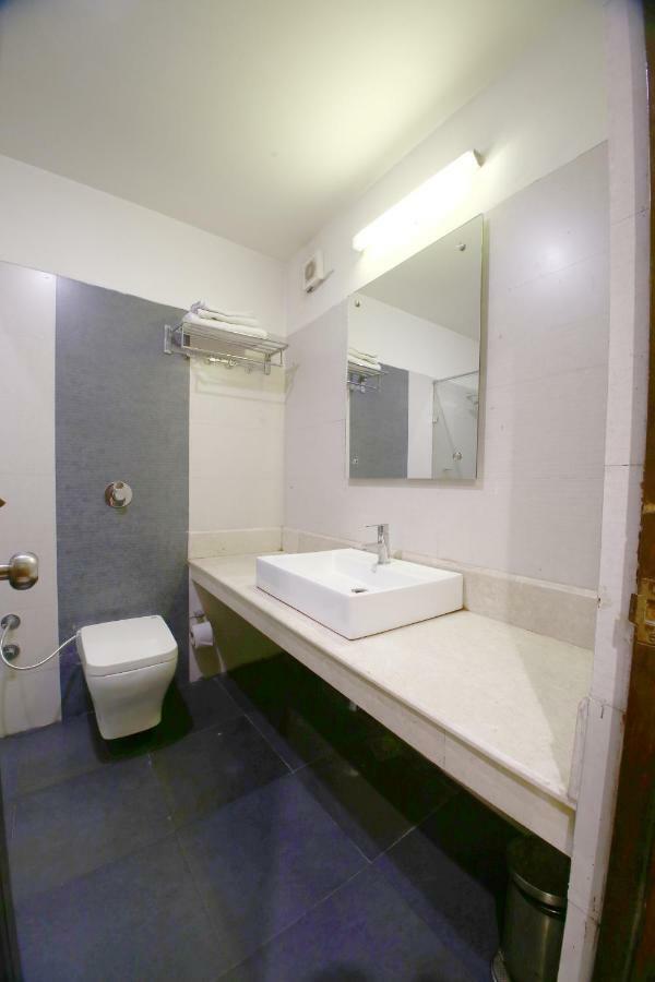 Hotel Diamond Plaza Chandīgarh Εξωτερικό φωτογραφία
